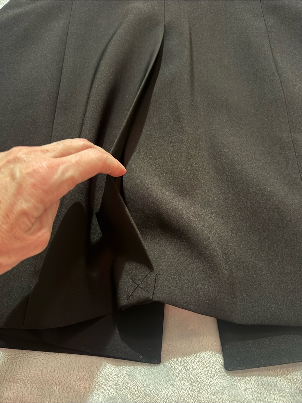 DKNY Black Single-Button Longline Blazer - Picture 9 of 9